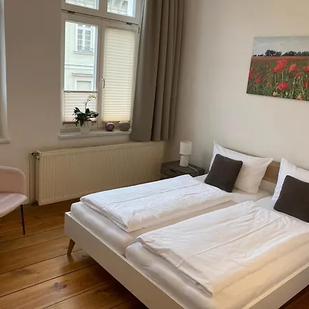 Bilderbuchcafe - Ferien - No 3 - Markt 7 Havelberg