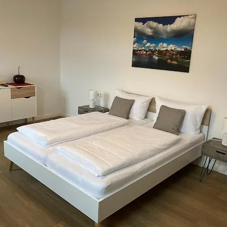 Bilderbuchcafe - Ferien - No 3 - Markt 7 Apartman Havelberg