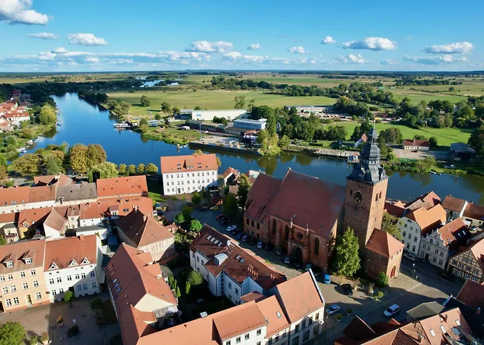 Bilderbuchcafe - Ferien - No 3 - Markt 7 * Havelberg