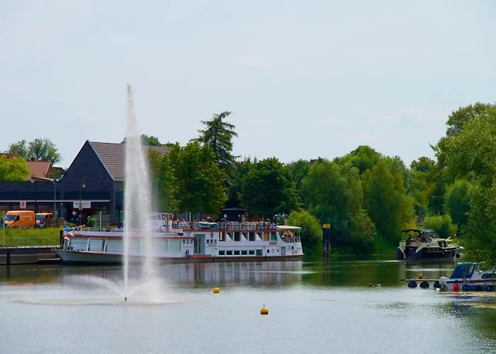 Bilderbuchcafe - Ferien - No 3 - Markt 7 *
