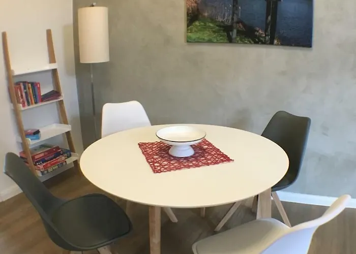 Apartmán Bilderbuchcafe - Ferien - No 3 - Markt 7 *